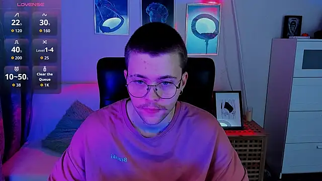 Thomas Norton online show from 24, 4, 2026