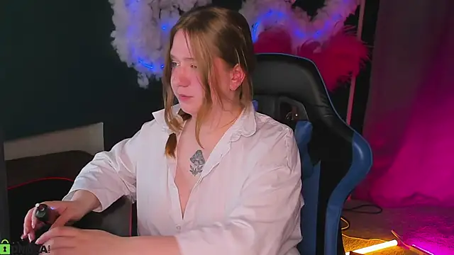 Lilit Sinful online show from 27, 4, 2026