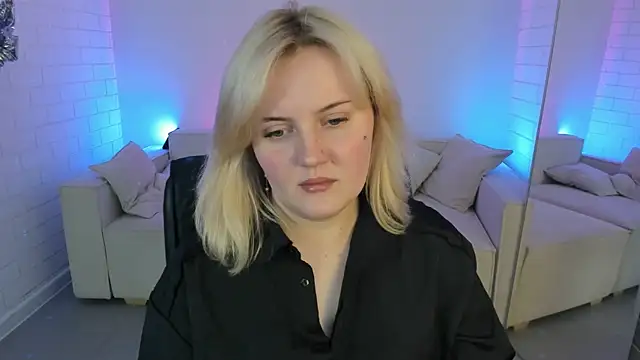 Snapshot of KathyBriggs chatting on 28, 3, 2026 KathyBriggs online show from 28, 3, 2026