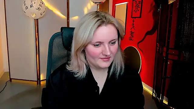 Snapshot of KathyBriggs chatting on 3, 5, 2026 KathyBriggs online show from 3, 5, 2026