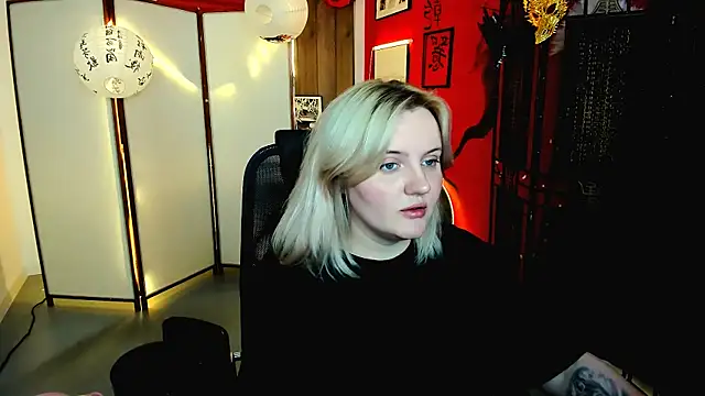 Snapshot of KathyBriggs chatting on 13, 5, 2026 KathyBriggs online show from 13, 5, 2026