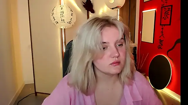 Snapshot of KathyBriggs chatting on 29, 5, 2026 KathyBriggs online show from 29, 5, 2026
