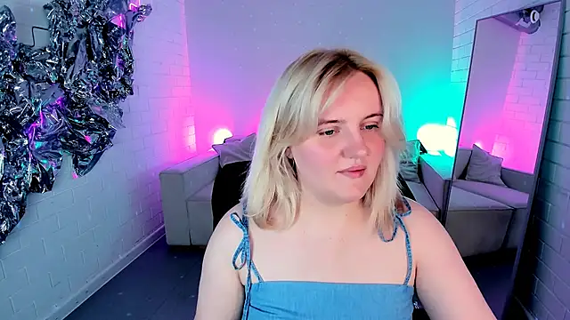 Snapshot of KathyBriggs chatting on 10, 6, 2026 KathyBriggs online show from 10, 6, 2026