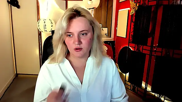 Snapshot of KathyBriggs chatting on 23, 6, 2026 KathyBriggs online show from 23, 6, 2026