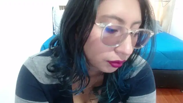 Violet 2003 online show from 14, 5, 2026