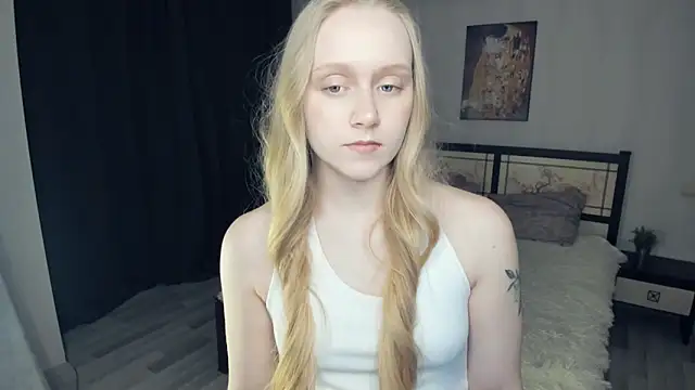 Snapshot of VestaBowmer chatting on 3, 4, 2026 VestaBowmer online show from 3, 4, 2026