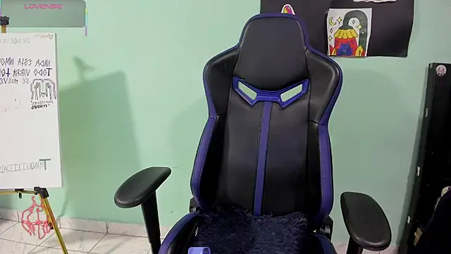 TYLERhHOT2005 online show from 4, 5, 2026