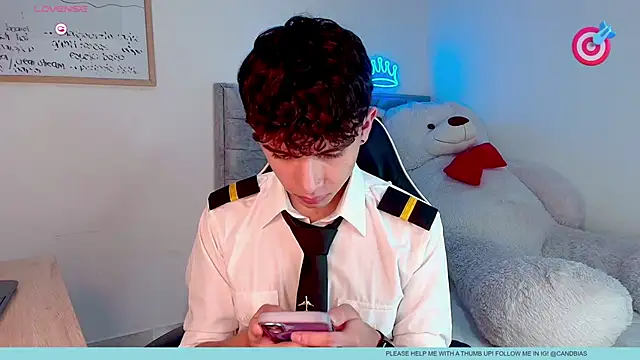 Snapshot of niico_prince chatting on 8, 4, 2026 niico prince online show from 8, 4, 2026