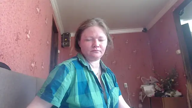 Snapshot of CharleyReid chatting on 12, 6, 2026 CharleyReid online show from 12, 6, 2026