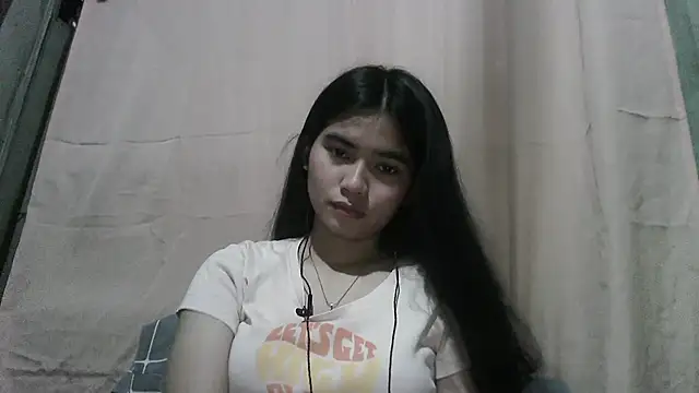 SarinaWhisenton online show from 31, 3, 2026