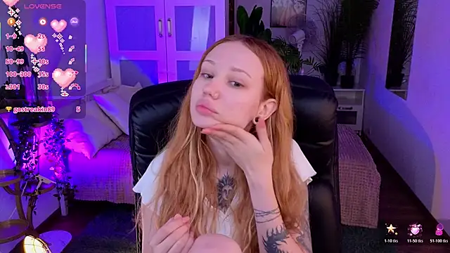 Snapshot of zoeforrd chatting on 4, 4, 2026 zoeforrd online show from 4, 4, 2026