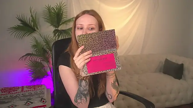 Snapshot of zoeforrd chatting on 7, 5, 2026 zoeforrd online show from 7, 5, 2026