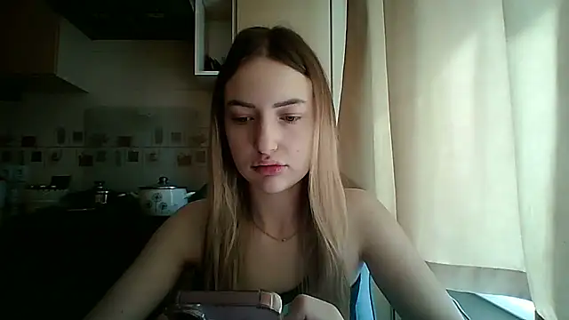 KariLindsey online show from 17, 4, 2026