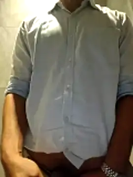 Snapshot of HornyDesiBoi chatting on 8, 6, 2026 HornyDesiBoi online show from 8, 6, 2026