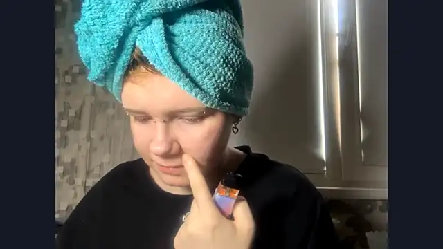 KrystenHoye online show from 3, 4, 2026