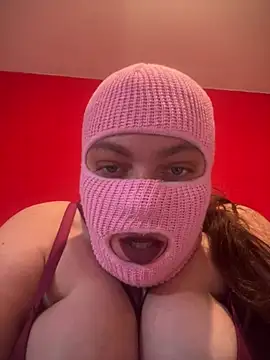 Snapshot of bella2399 chatting on 1, 5, 2026 bella2399 online show from 1, 5, 2026