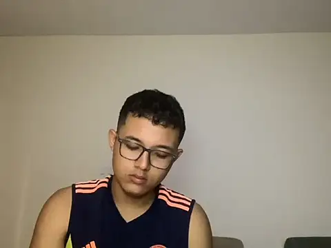 Chriis 18 online show from 14, 4, 2026