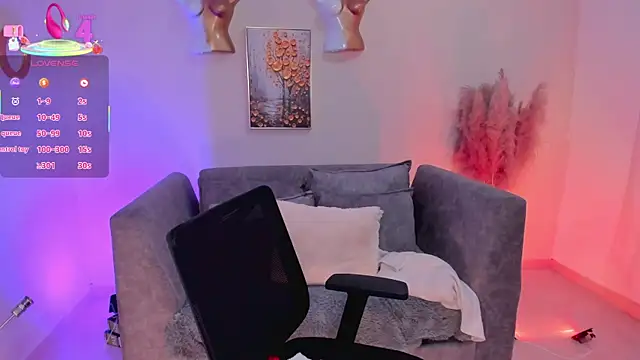 Snapshot of Sofia_Velvetx chatting on 7, 7, 2026 Sofia Velvetx online show from 7, 7, 2026