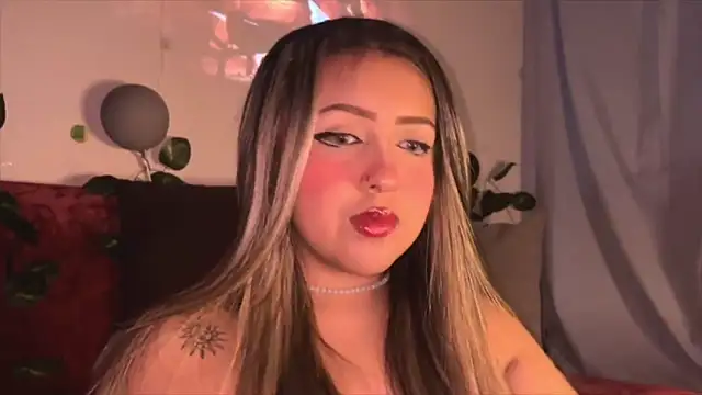 Snapshot of NinaValencia_ chatting on 22, 4, 2026 NinaValencia online show from 22, 4, 2026
