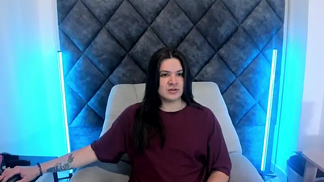 Snapshot of MatthewDavis_ chatting on 4, 4, 2026 MatthewDavis online show from 4, 4, 2026