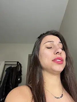 Snapshot of Carolzinhalux69 chatting on 3, 7, 2026 Carolzinhalux69 online show from 3, 7, 2026