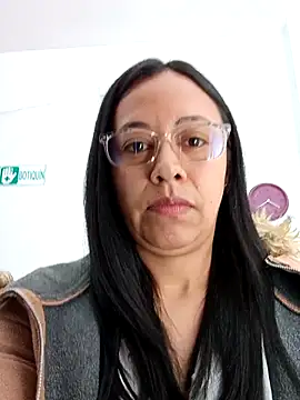 Snapshot of Violeta--7 chatting on 7, 4, 2026 Violeta--7 online show from 7, 4, 2026