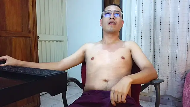 Snapshot of Eriick___E chatting on 11, 5, 2026 Eriick E online show from 11, 5, 2026