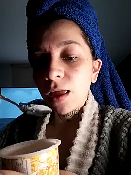 Snapshot of Kollontai chatting on 23, 4, 2026 Kollontai online show from 23, 4, 2026