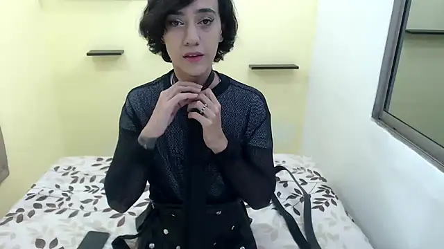 Snapshot of romina_white18 chatting on 21, 4, 2026 romina white18 online show from 21, 4, 2026