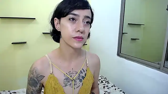 Snapshot of romina_white18 chatting on 29, 4, 2026 romina white18 online show from 29, 4, 2026
