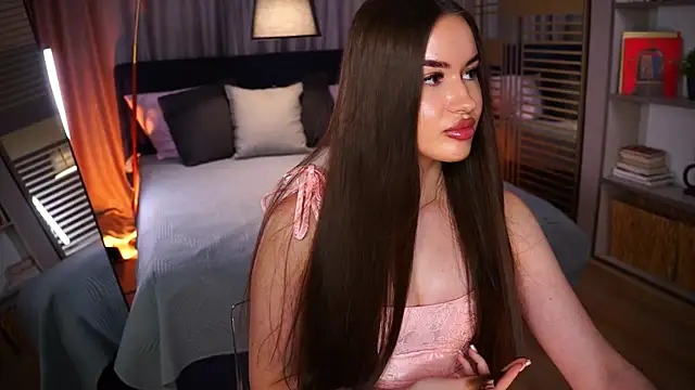 RoseExpose online show from 1, 4, 2026