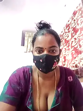Snapshot of tamilratchasii chatting on 8, 4, 2026 tamilratchasii online show from 8, 4, 2026