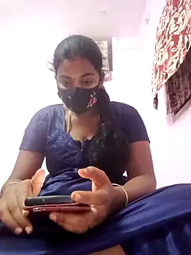 Snapshot of tamilratchasii chatting on 8, 4, 2026 tamilratchasii online show from 8, 4, 2026