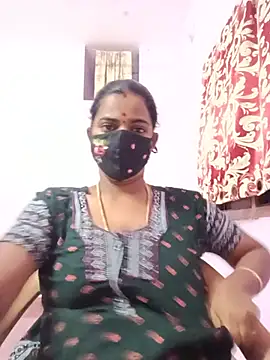 Snapshot of tamilratchasii chatting on 4, 7, 2026 tamilratchasii online show from 4, 7, 2026