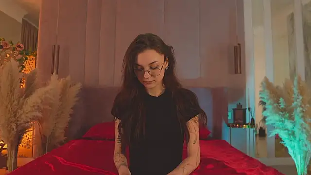 Snapshot of AmeliaKlark_ chatting on 8, 4, 2026 AmeliaKlark online show from 8, 4, 2026