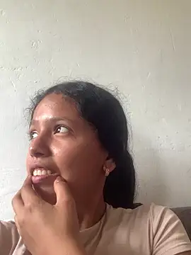 Snapshot of Cataleya2026 chatting on 15, 4, 2026 Cataleya2026 online show from 15, 4, 2026