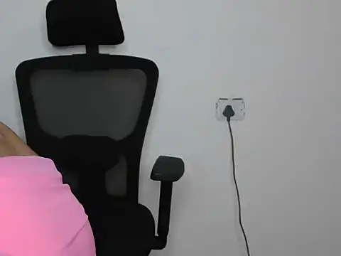 alyna1 online show from 2, 5, 2026