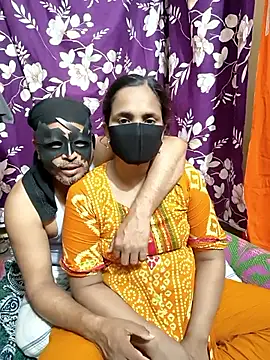 Pujacouple 955 online show from 9, 4, 2026