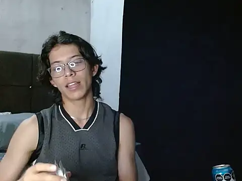 Snapshot of VazacGaming chatting on 22, 4, 2026 VazacGaming online show from 22, 4, 2026