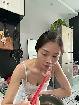 Snapshot of yuanpu0925 chatting on 3, 4, 2026 yuanpu0925 online show from 3, 4, 2026