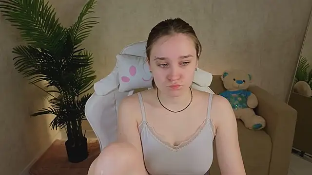 SweetieBlush online show from 28, 4, 2026