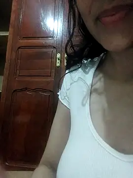 Snapshot of FatinSexy chatting on 3, 4, 2026 FatinSexy online show from 3, 4, 2026