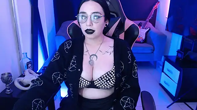 Snapshot of Nyxnocturne chatting on 3, 6, 2026 Nyxnocturne online show from 3, 6, 2026