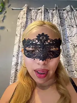 Maddyloveee online show from 28, 5, 2026