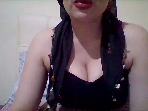 Snapshot of busex25 chatting on 16, 4, 2026 busex25 online show from 16, 4, 2026