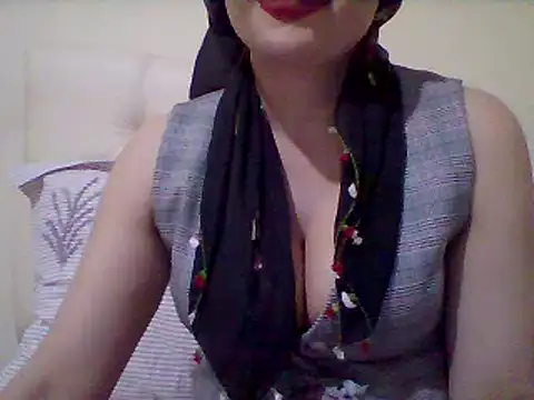 Snapshot of busex25 chatting on 28, 4, 2026 busex25 online show from 28, 4, 2026