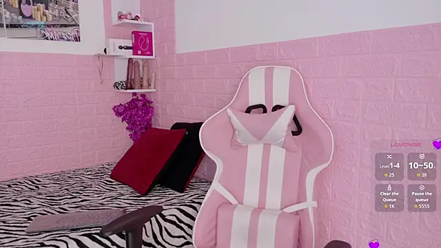 Sophi Sweet11 online show from 26, 5, 2026