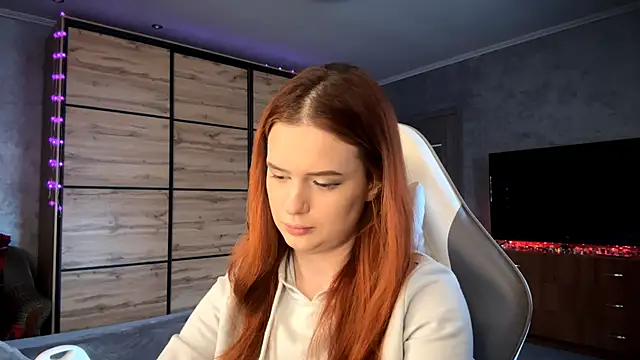 FoxyEmma online show from 10, 4, 2026