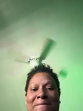 Sweetie8582 online show from 20, 4, 2026