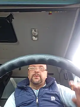 Snapshot of Cristo1982 chatting on 6, 4, 2026 Cristo1982 online show from 6, 4, 2026